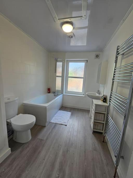 Convenient 3 Bed, Pr1 Near Uclan N Train Station Villa Preston  Exterior photo